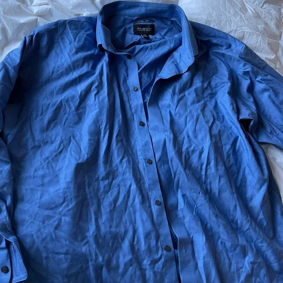 Dark blue men’s button up - Picture 7 of 13
